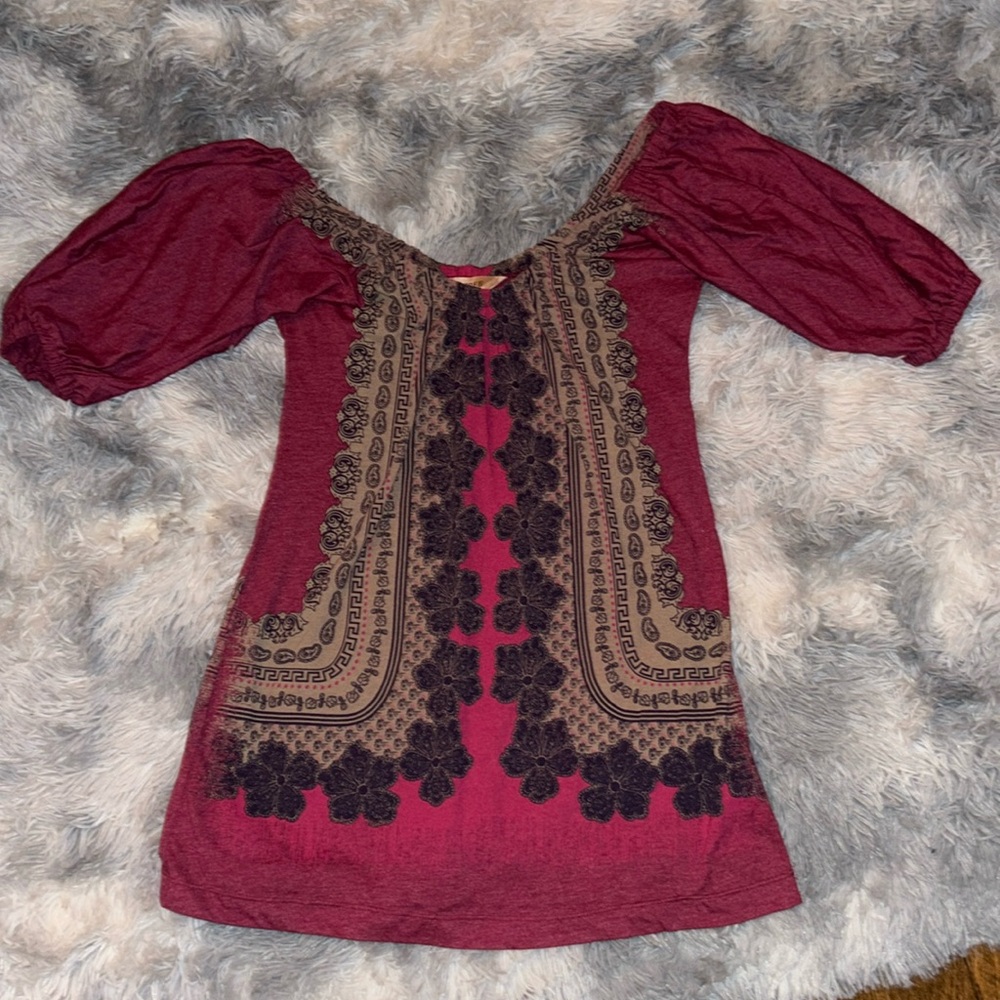 Decree Maroon Babydoll Top on/off shoulder– Size small